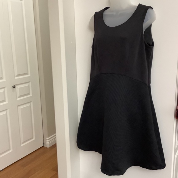Ricki’s swingy black laminate dress Sz 12 - Picture 2 of 5